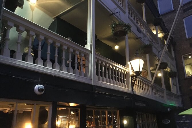 London Bridge Ghost Walking Tour - Clink Prison Museum and the kind of fear that sticks