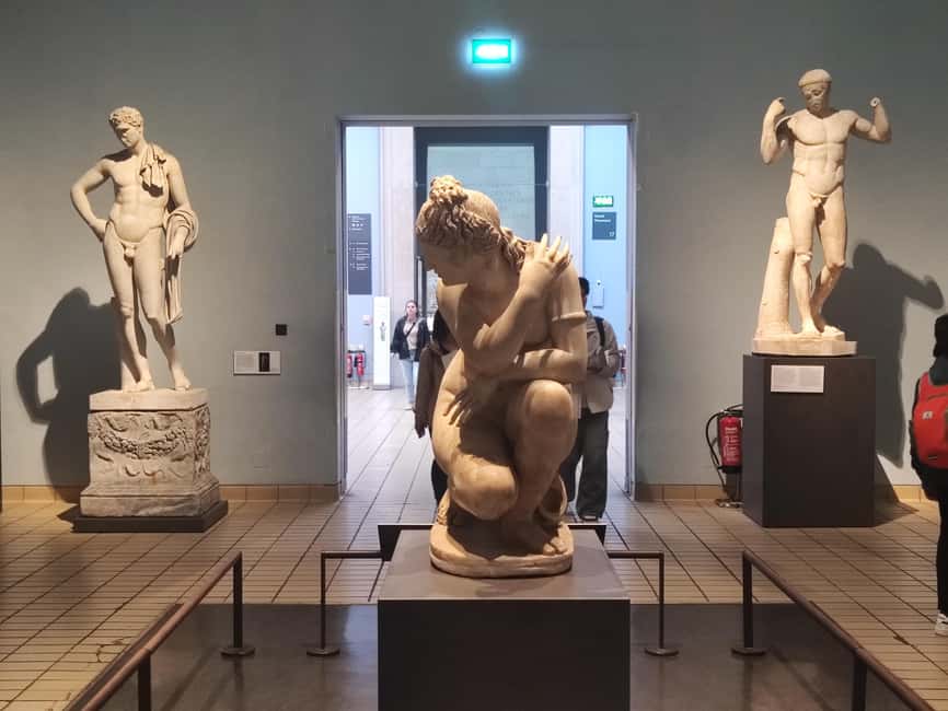 London: British Museum Highlights Tour: How Beauty Was Born - Medieval comic books and Jesus stories you might not expect