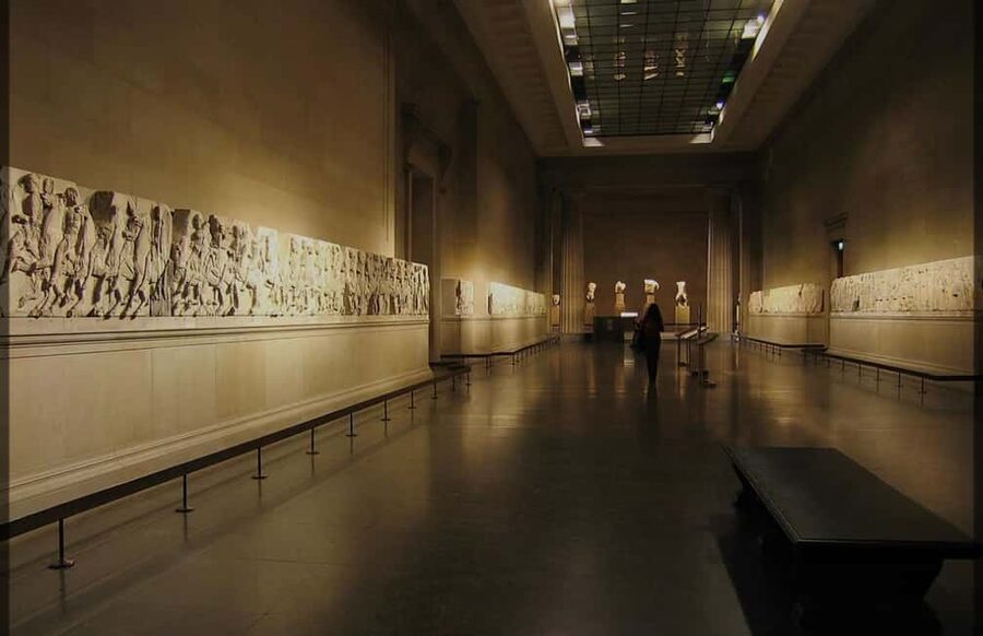 London: British Museum with Expert Guide. - Meeting at Montague Place, two lions, one simple starting plan