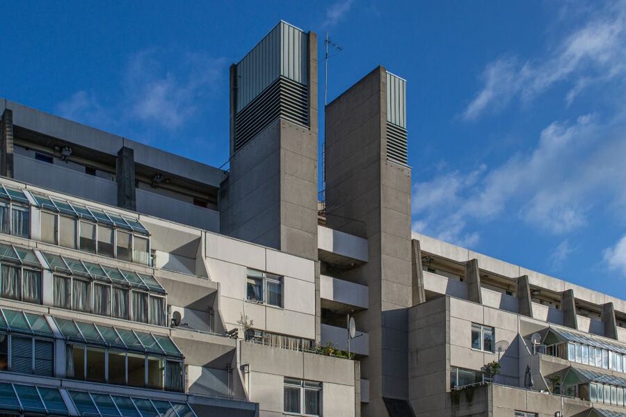 London: Brutalist Architecture & History Walking Tour - The Tube leg in Zone 1, and how to plan your time