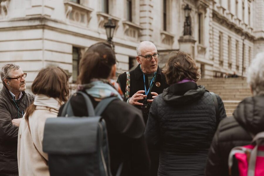 London: Buckingham Palace State Rooms & Royal Walking Tour - Crowd and pacing reality check inside the palace