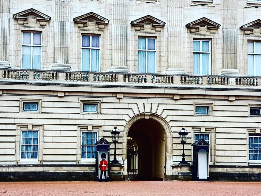 London: Buckingham Palace, Westminster Abbey & Big Ben Tour - Starting at The Ritz: the easiest central London meetup point