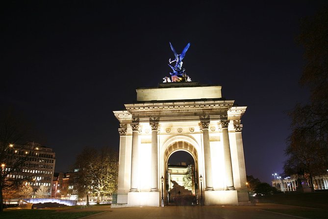 London by Night Bus Tour with Christmas Lights and Live Guide - Price and value check: is $41.61 a smart Christmas purchase