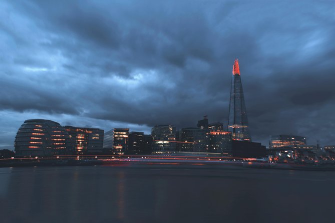 London by Night Independent Sightseeing Tour with Private Driver - Stop 4: Chinatown lanterns, and how to time dinner without rushing