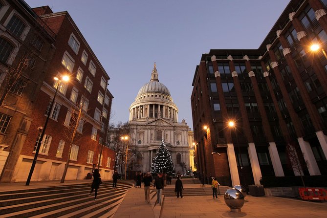 London by Night Sightseeing Open Top Bus Tour with Live Guide - Westminster Abbey and the Gothic wow factor, seen from the route