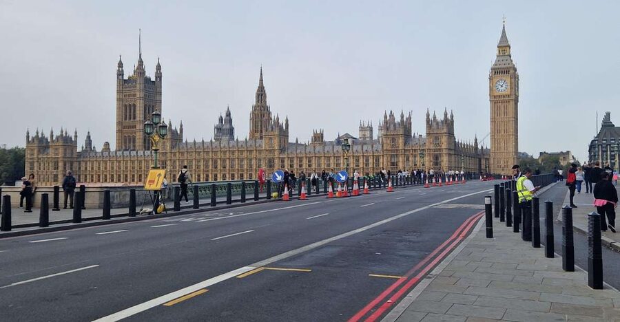London by taxi: Highlights Tour in a real London Black Cab. - Key moments you will care about