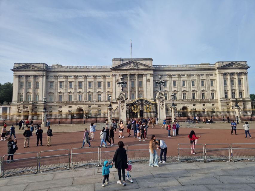London by taxi: Highlights Tour in a real London Black Cab. - Views from Greenwich and Primrose Hill: using London’s hills like a local
