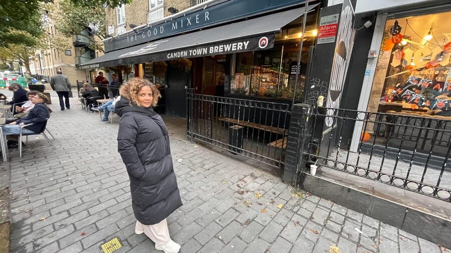 London: Camden Town Amy Winehouse Tour - Comfort checklist: what to bring, what not to do
