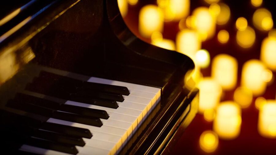 London: Candlelight Concert Ticket - Inside the show: what the 1-hour experience feels like
