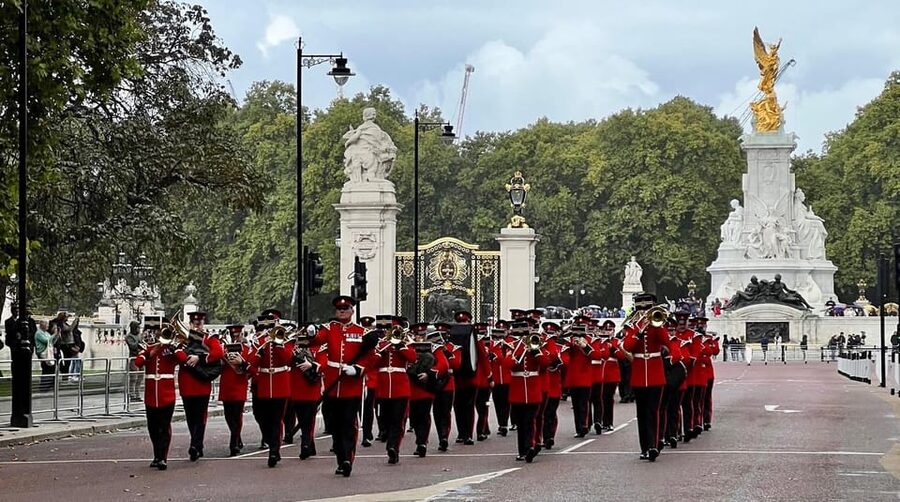 London: Changing of the Guard and Royal Palaces Walking Tour - St James’s Palace, Henry VIII, and the monarchy’s older center