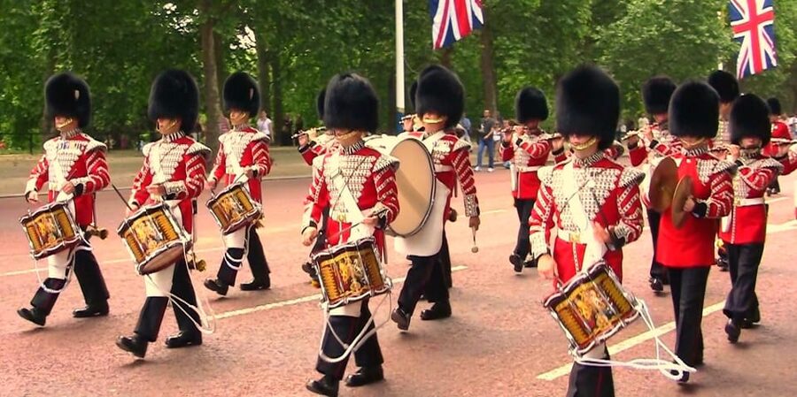 London: Changing of the Guard Guided Tour Experience - The guide factor: why Adrian stands out in real bookings
