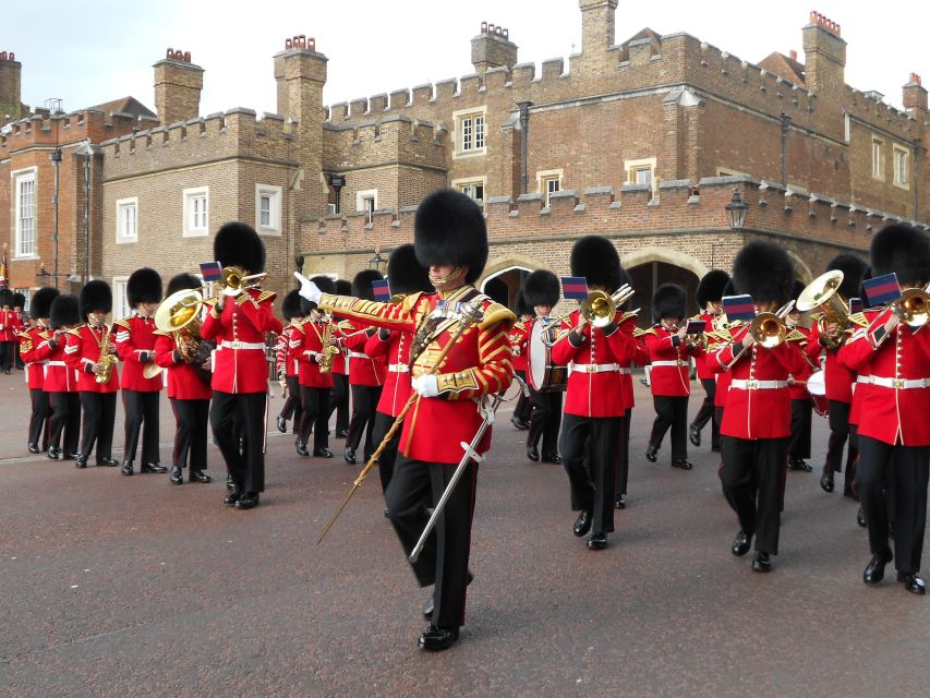 London: Changing of the Guard Walking Tour - The ceremonial phases you’ll be positioned to see