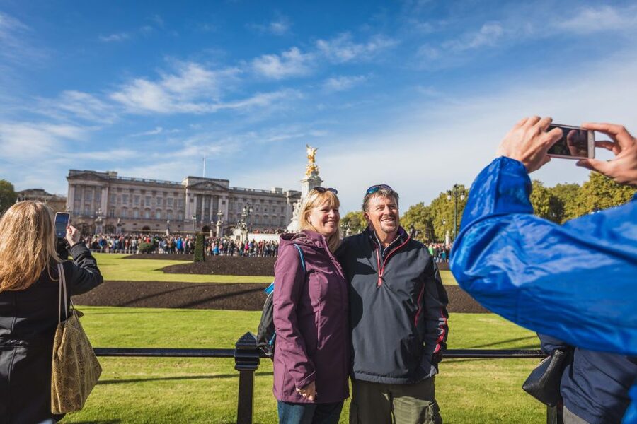 London: Changing of the Guard Walking Tour - Price and value: what $26 buys you in real terms