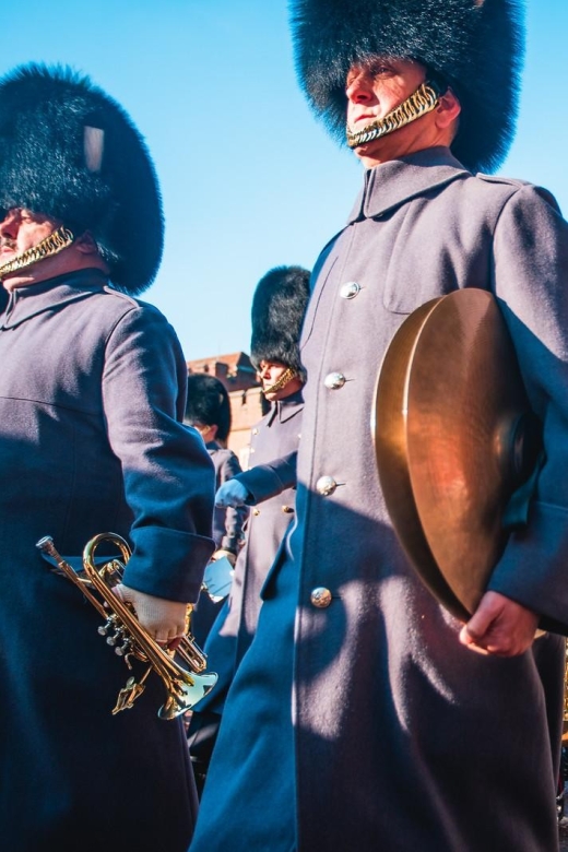 London: Changing of the Guard & Westminster Abbey - Key things that make this tour worth your time