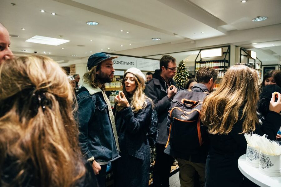 London: Cheese Walking Tour with Tastings - Mayfair meet-up by the Goddess Diana statue