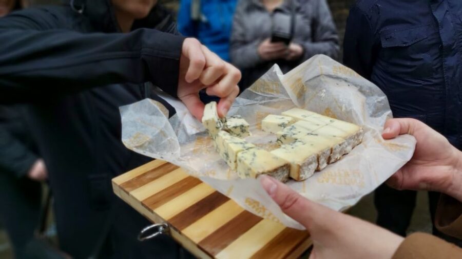 London: Cheese Walking Tour with Tastings - The walking route that links real shops, not tourist storefronts