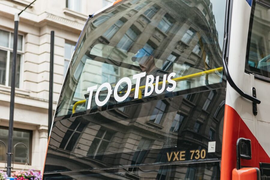 London: Children's Open Top Bus Tour - A 45-Minute London Starter Pack for Ages 6 to 12