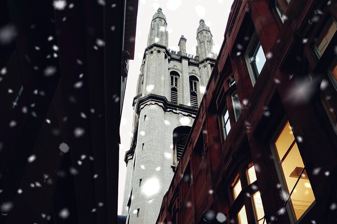 London Christmas Carol & Charles Dickens Small Group Walking Tour - The coffee house stop for Scrooge’s Counting House energy