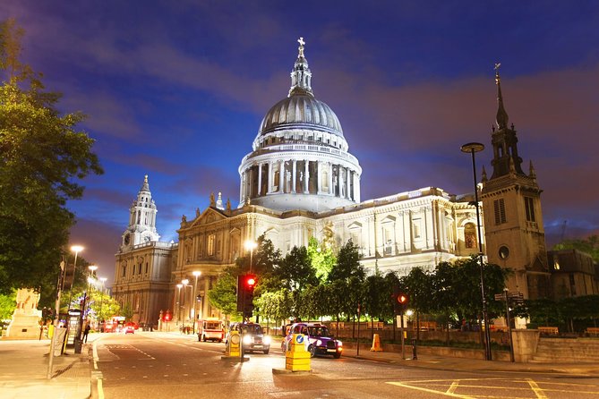 London Christmas Day 1 Day Hop-on Hop-off Bus Tour - Should You Book This Christmas Day Bus Tour?