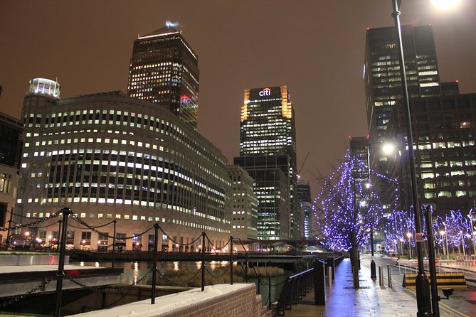 London Christmas Eve Illuminations Guided Tour by Night - London Eye views, Westminster Abbey’s glow, and the skyline angle