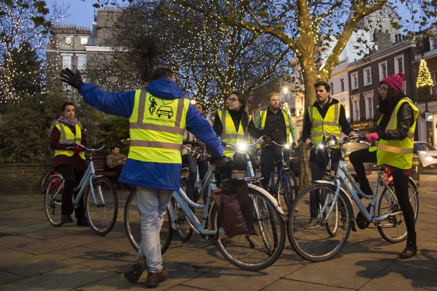 London Christmas Lights Bike Tour - Iconic landmarks on the same evening: London Eye, Big Ben, Parliament