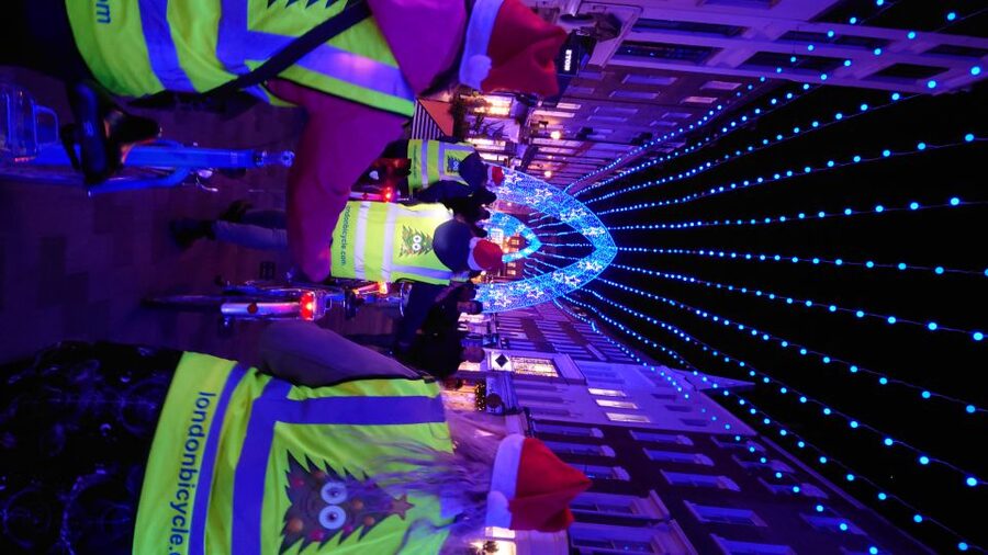 London Christmas Lights Bike Tour - Starting point at 74 Kennington Road: smoother than you think