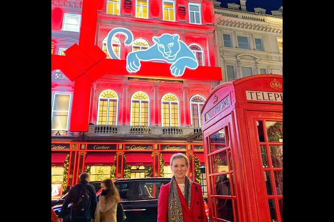 London Christmas Lights Guided Tour by Cab - Trafalgar Square and Westminster Abbey: Norway’s tree and the candle countdown
