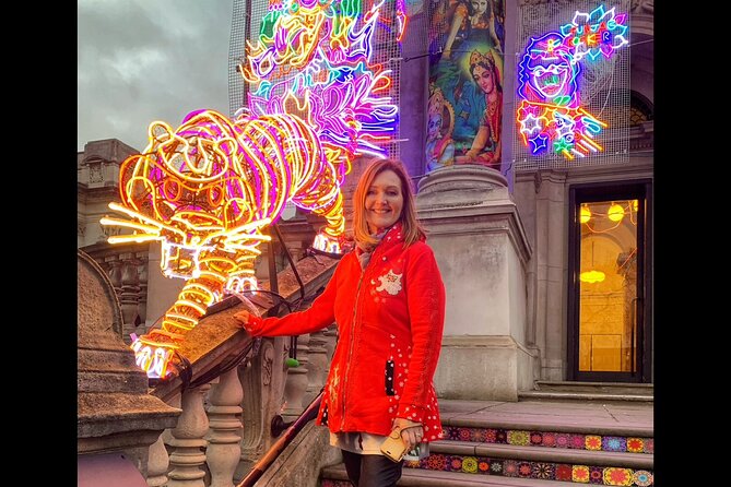 London Christmas Lights Guided Tour by Cab - Price and value: when $407.42 per group feels fair