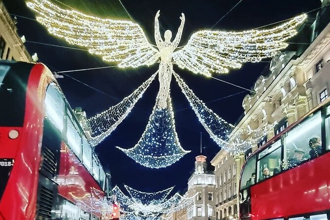London Christmas Lights Private Guided Taxi Tour - Trafalgar Square and the Norway tree tradition that started in 1947