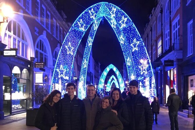 London Christmas Lights Private Tour by Traditional Black Cab - Riding Through Mayfair and Chelsea Christmas Window Displays