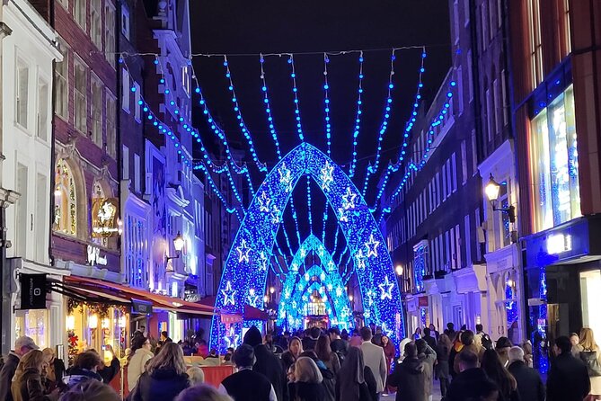 London Christmas Lights Private Walking Tour - Trafalgar Square: The Tree Symbol and Market Stalls