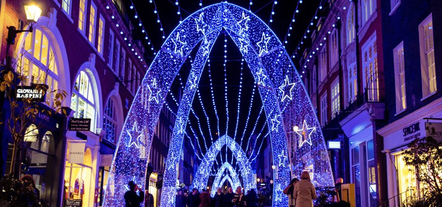 London: Christmas Lights Self Guided Walking Tour - Price and Value, $9.99 Per Person for a Phone Based Experience