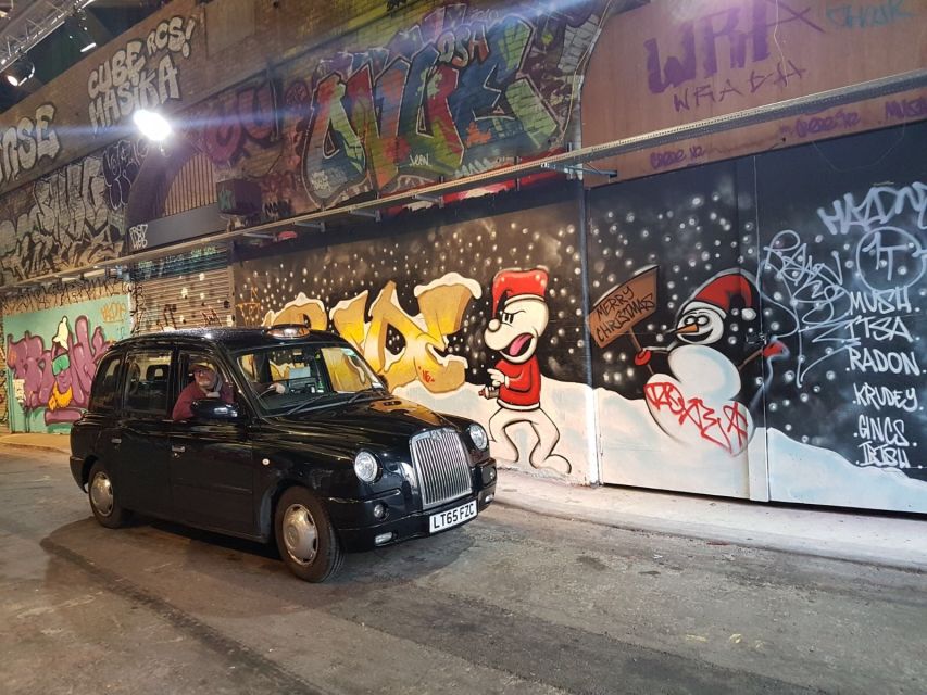 London: Christmas Lights Tour in a Black Cab - Seeing London’s major buildings lit up after dark