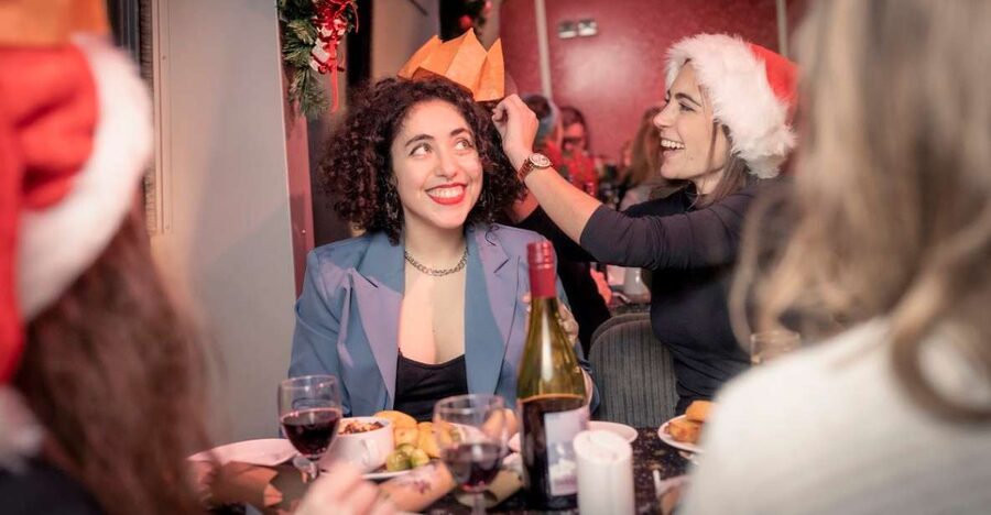 London: Christmas Party Dinner Cruise - Practical tips for a smoother evening on the boat