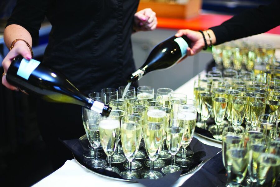 London: Christmas Party Lunch Cruise - Key Things I’d Circle Before You Book