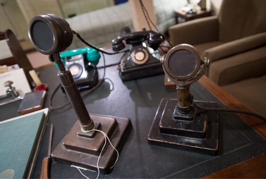 London: Churchill War Rooms Ticket & Political London Audio - Churchill War Rooms: Where WWII Planning Felt Real