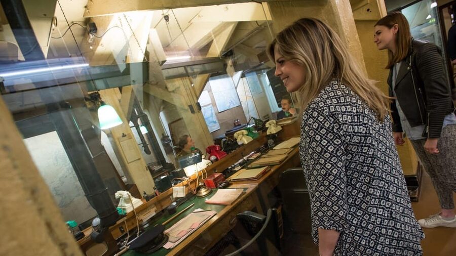 London: Churchill War Rooms Ticket & Political London Audio - Meeting at King Charles Street and Getting Your Downloads Straight