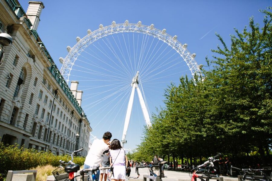 London: City Highlights Guided Bike Tour - Houses of Parliament and Big Ben, Seen From the Right Kind of Motion