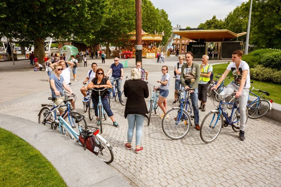 London: Classic Gold 3.5-Hour Bike Tour - Leather Lane Market and Smithfield: a real London stop beyond the postcard
