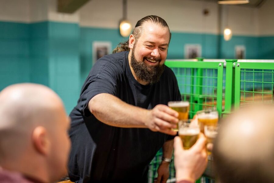 London: Craft Brewery Tour with Tasting of 4 Beers - Hackney beer culture, seen from the source