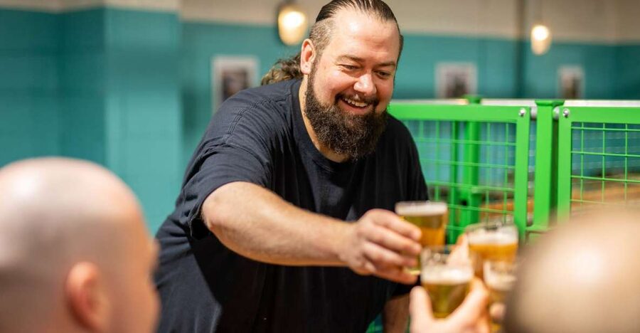 London: Craft Brewery Tour with Tasting of 4 Beers - What happens during the brewhouse walkthrough