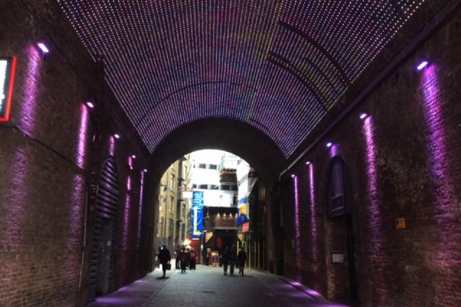 London Crimes And Punishment Private Walking Tour - Whitechapel Bell Foundry and the Blind Beggar Pub, Where Fear Takes a Local Form