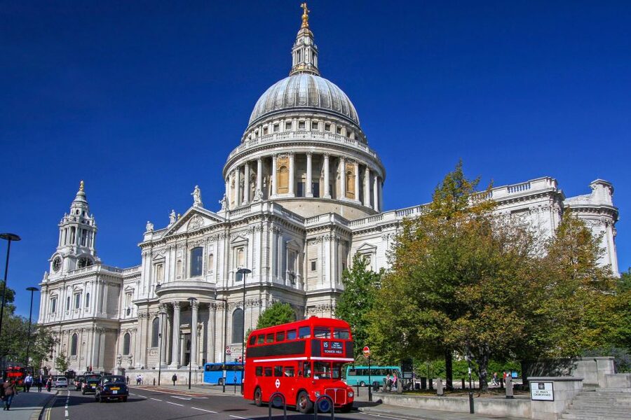 London: Crown Jewels Tour with River Cruise - Meeting at Evan Evans Tours, and how the coach schedule shapes your day