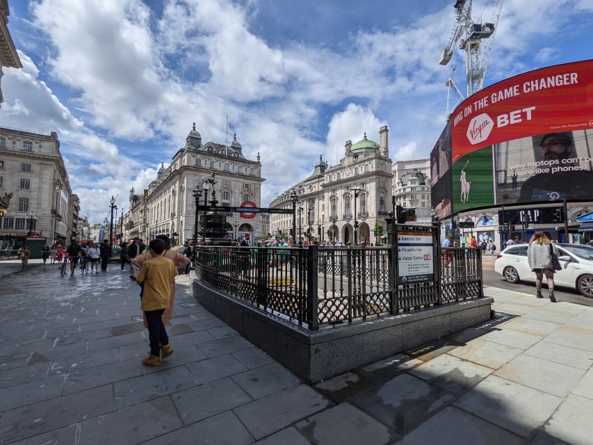 London: Custom Private Tour by Car - What you pay for, and what you still need to plan