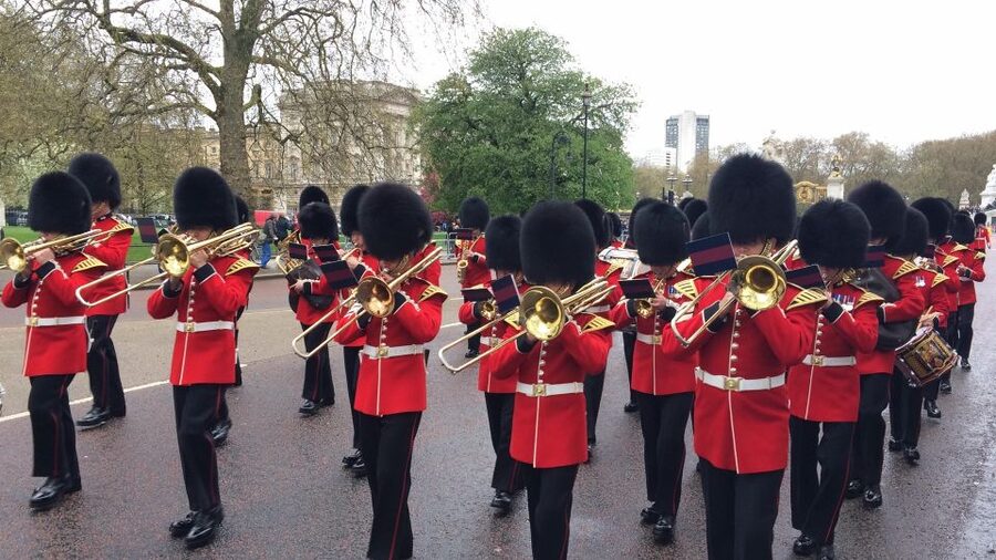London: Customizable Walking Tour with Private Guide - Why this Westminster to Trafalgar route makes planning easier