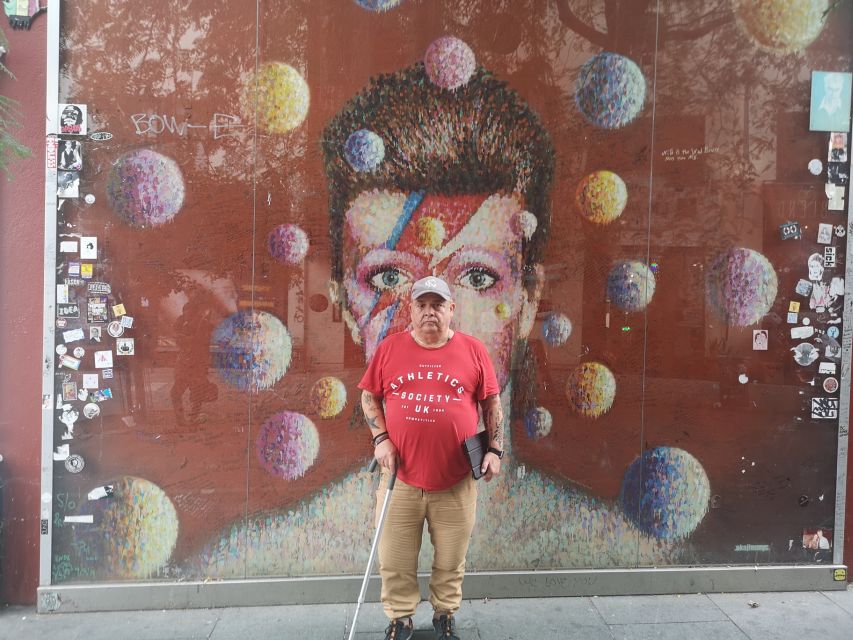 London: David Bowie Walking Tour - Start at the Bowie memorial, then let Brixton set the tone