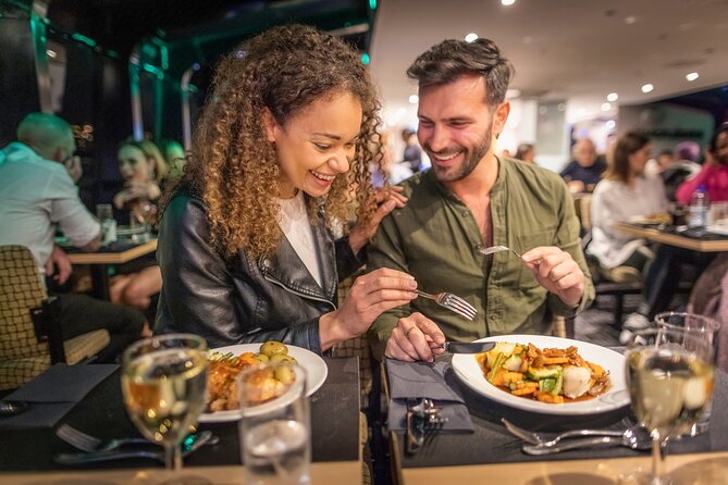 London Dinner Cruise on the Thames River - Westminster Pier to Your Table: The Easy Start