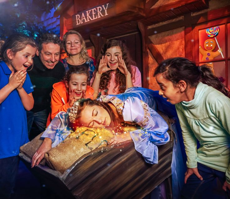 London: DreamWorks Shrek's Adventure Tour - Inside the swamp, the fairy-tale corridor, and the wheel of torture
