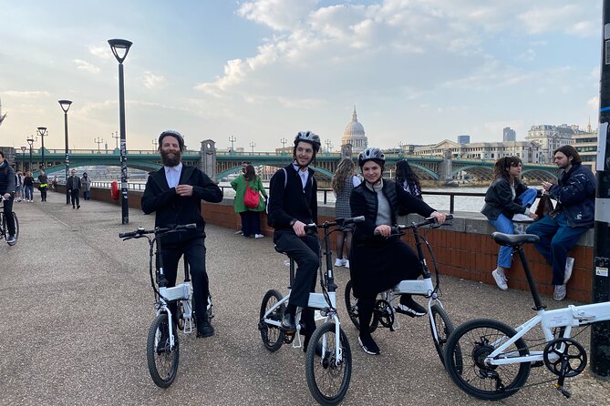 London E-Bike tour & Borough market - Westminster Abbey: Coronations, Parliament Views, and a Quick Photo Window