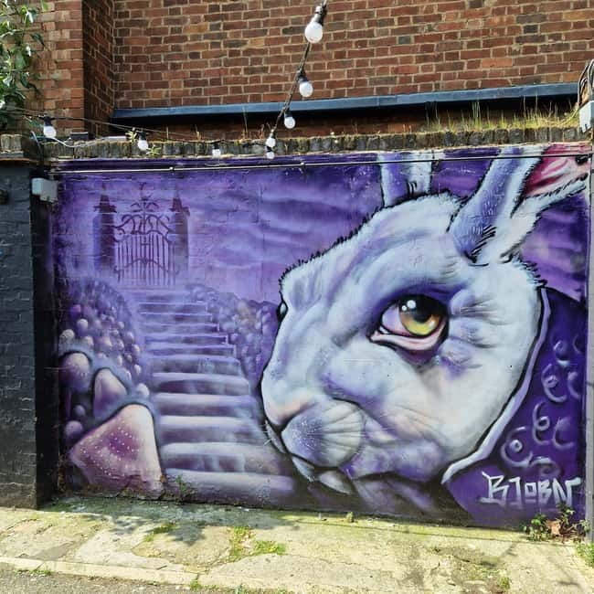 London: East End Instagrammable Street Art & Graffiti Tour - The part most people overlook: how to maximize your 2-hour window